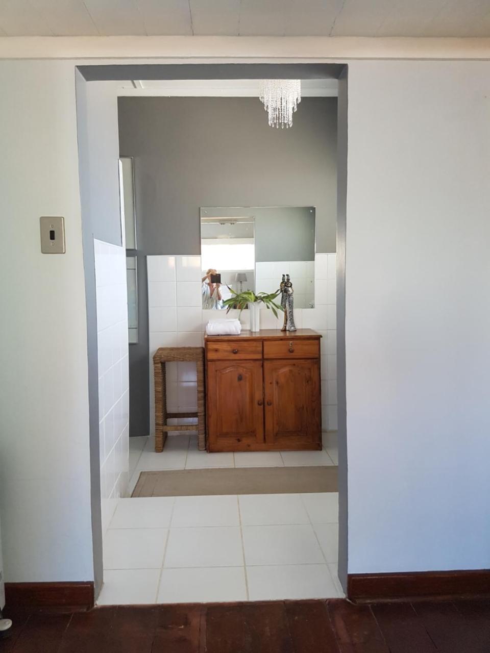 Burnham Road Suite Guest House Bulawayo Exterior photo