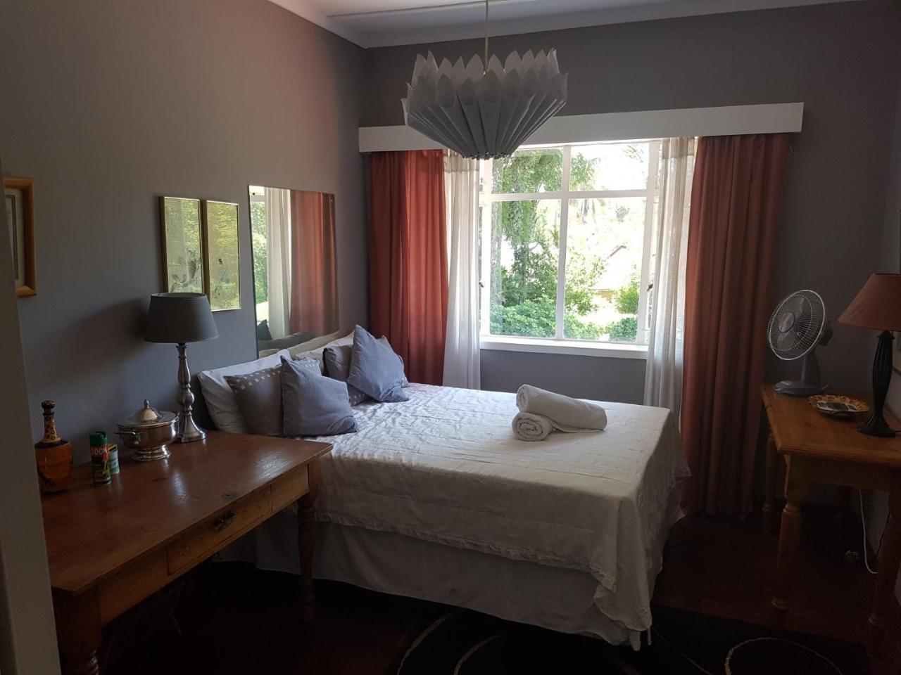 Burnham Road Suite Guest House Bulawayo Exterior photo